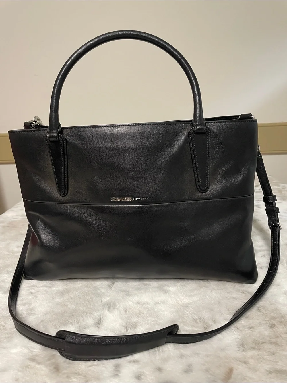 Coach Black Leather Polished Tote with Shoulder Strap